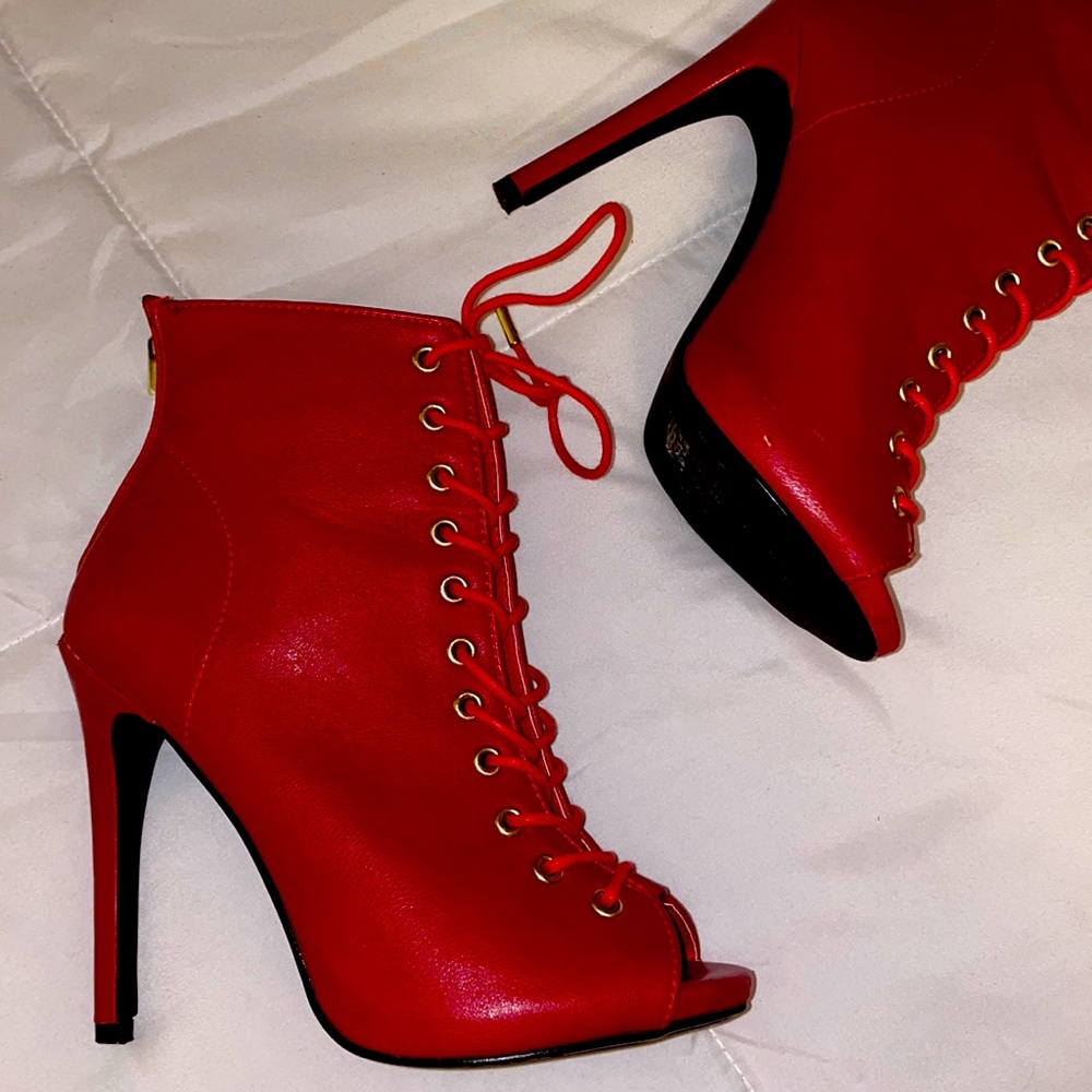 RED PU LEATHER OPEN TOE LACE UP BOOTIES